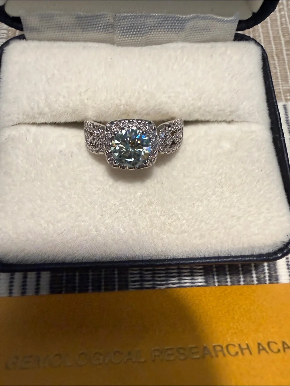 💍✨ Stunning Moissanite Rings Available! ✨💍